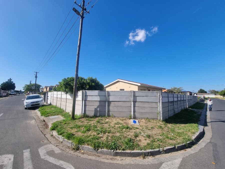 To Let 3 Bedroom Property for Rent in Devon Park Village Western Cape
